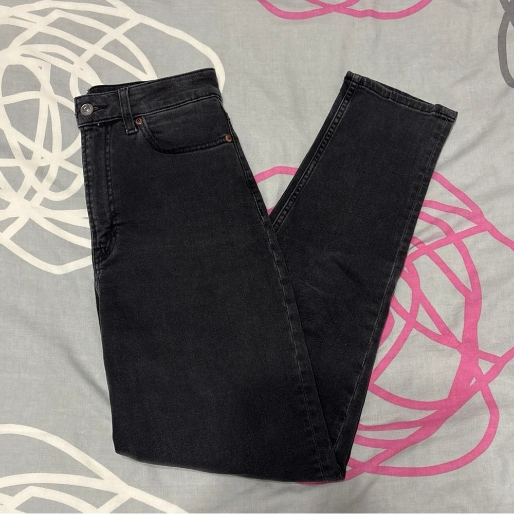 H&M High-Rise Black Mom Jeans